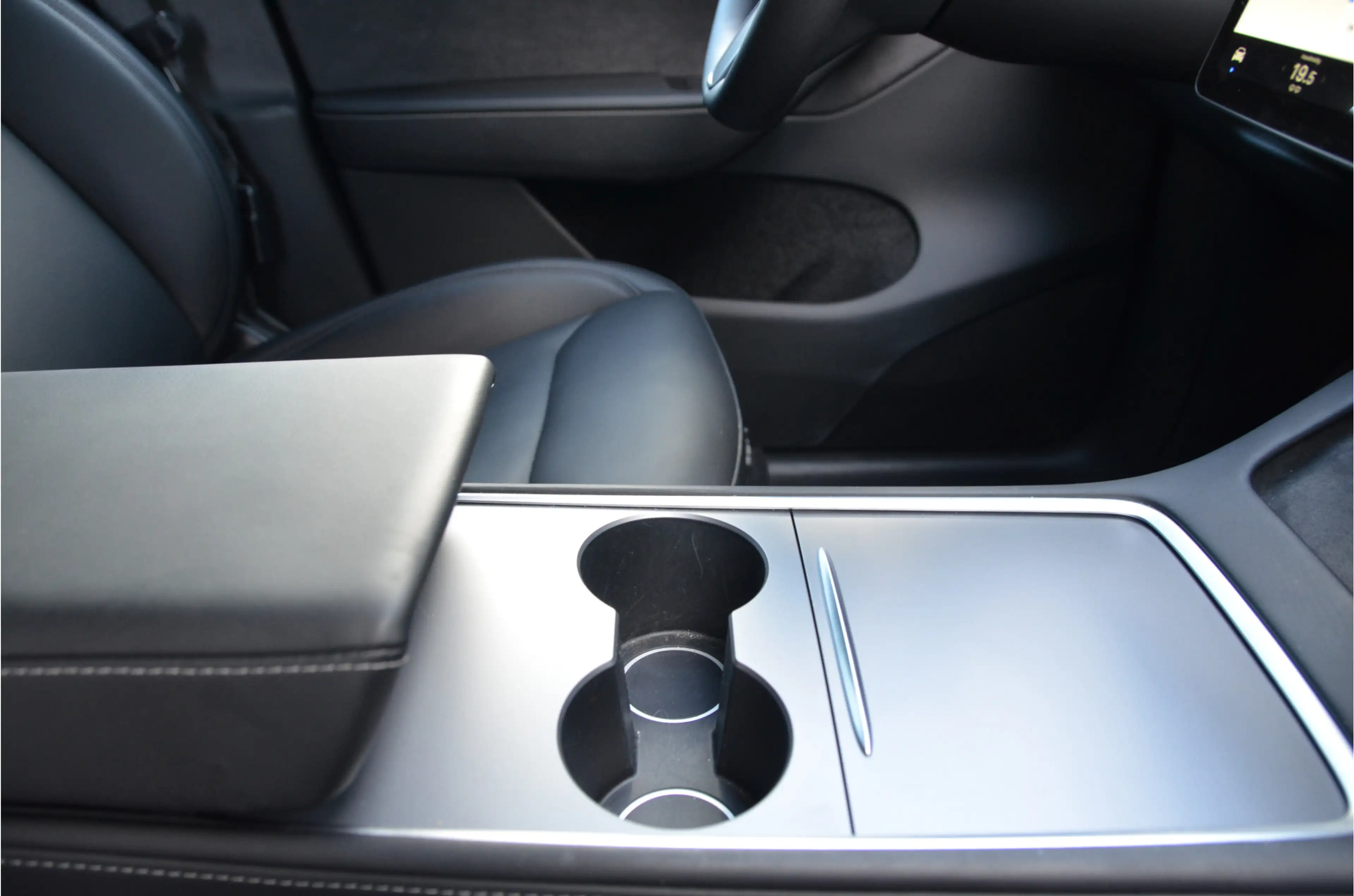 Tesla Model Y Long Range RWD 75 kWh AutoPilot4.0 (FSD 99,- p/mnd — photo 5
