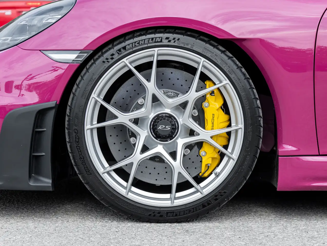 Porsche 718 Spyder снимка Porsche 718 Spyder