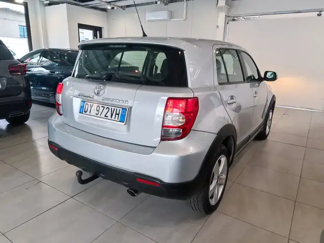 Toyota Urban Cruiser view 4