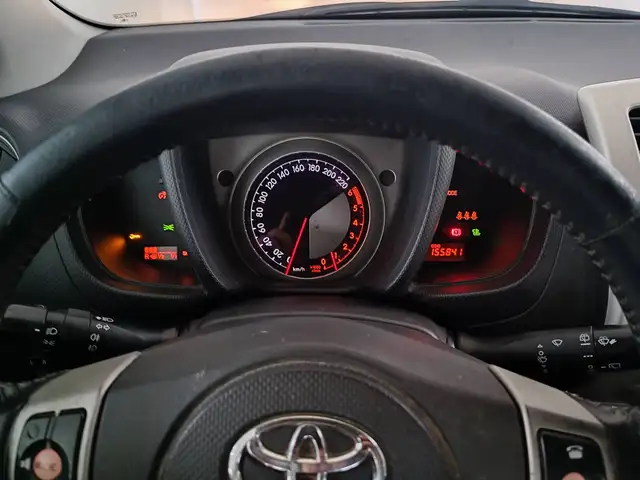 Toyota Urban Cruiser view 14