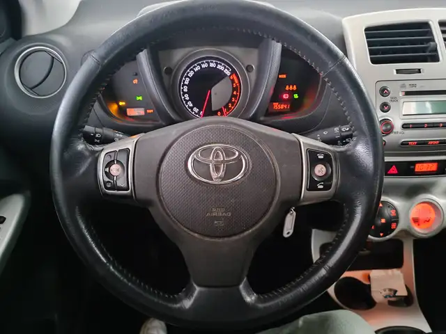 Toyota Urban Cruiser view 13