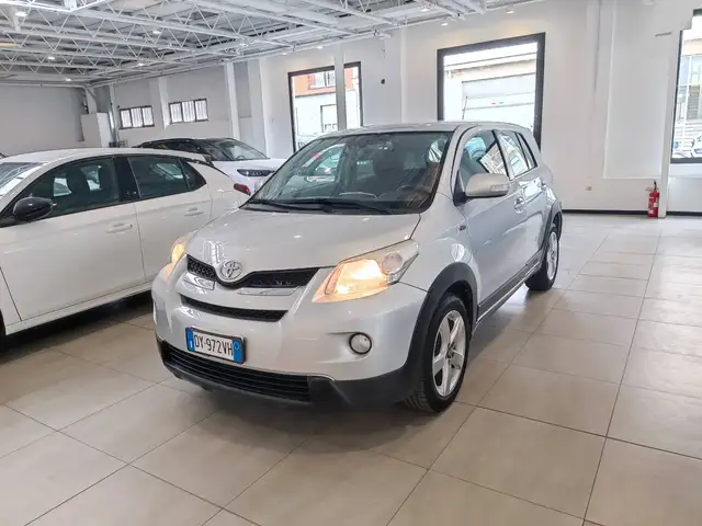 2009 Toyota Urban Cruiser in Silver for sale