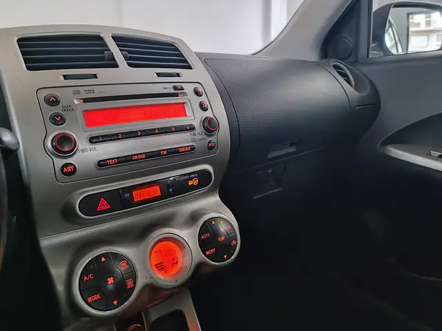 Toyota Urban Cruiser view 15
