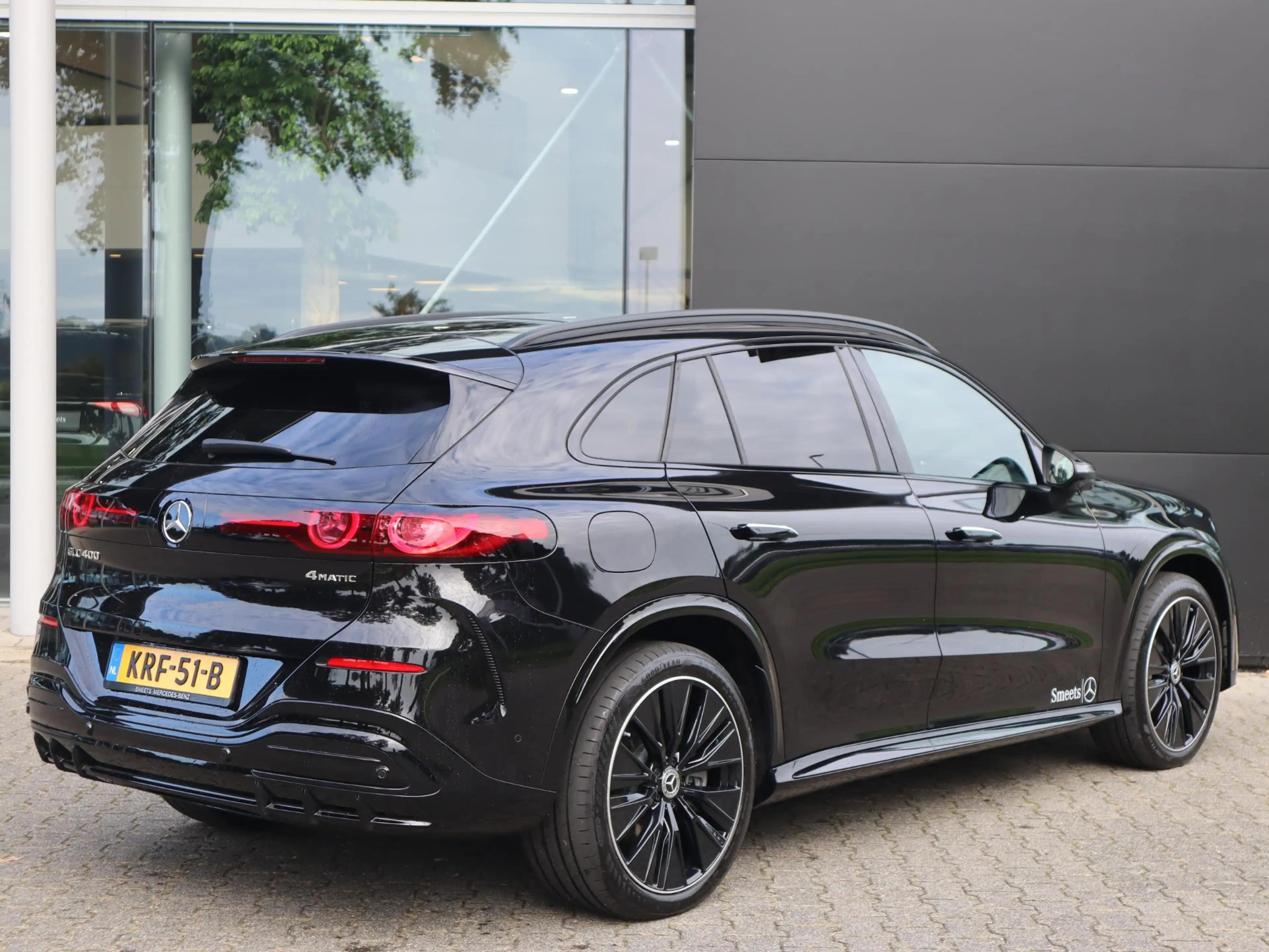 Mercedes-Benz GLC 400 4MATIC Launch Edition 94 kWh — photo 2