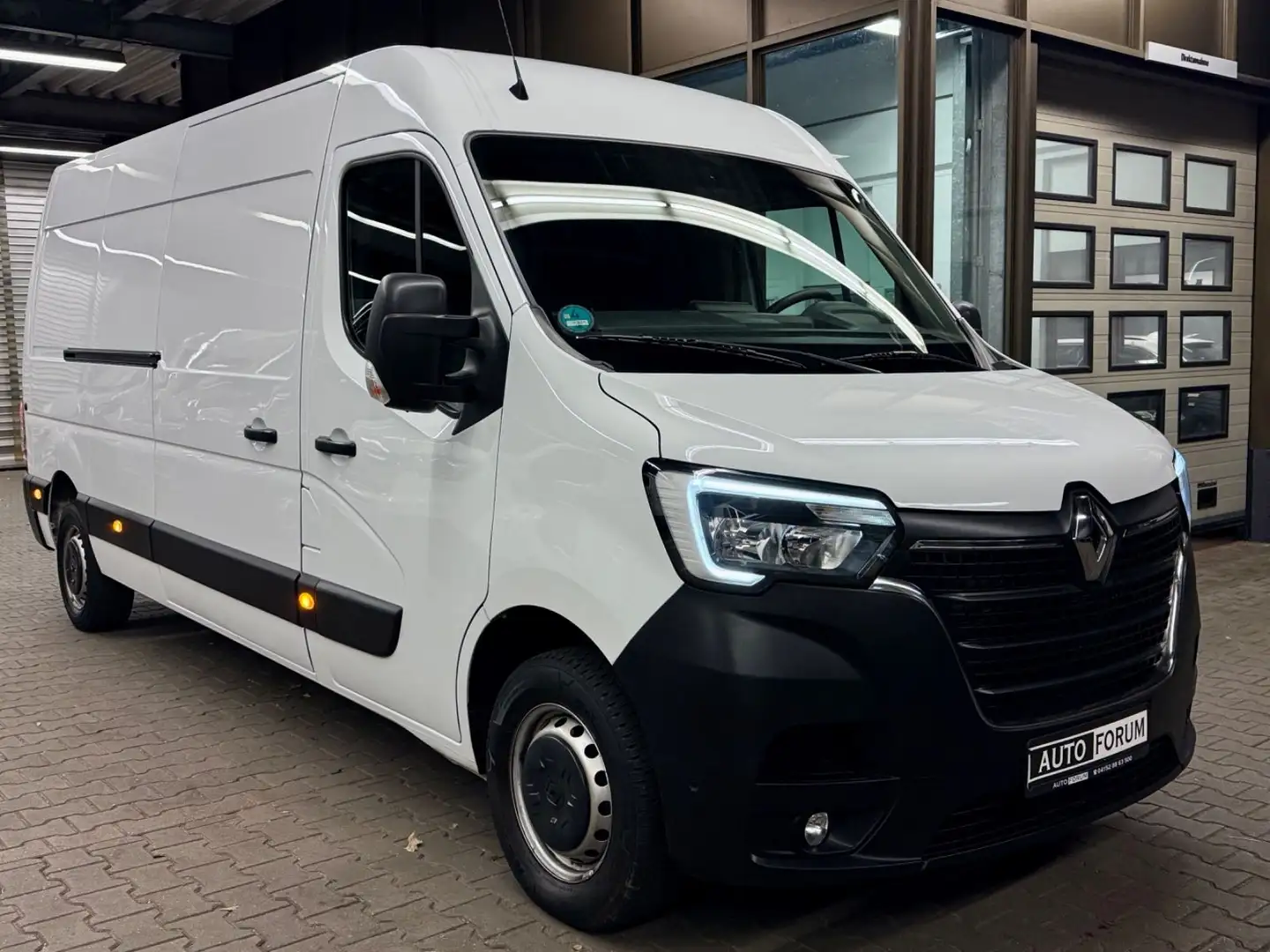 Renault Master 2.3 dCi L3H2 3,5t KLIMA PDC 3-SITZE BLUE Weiß - 2