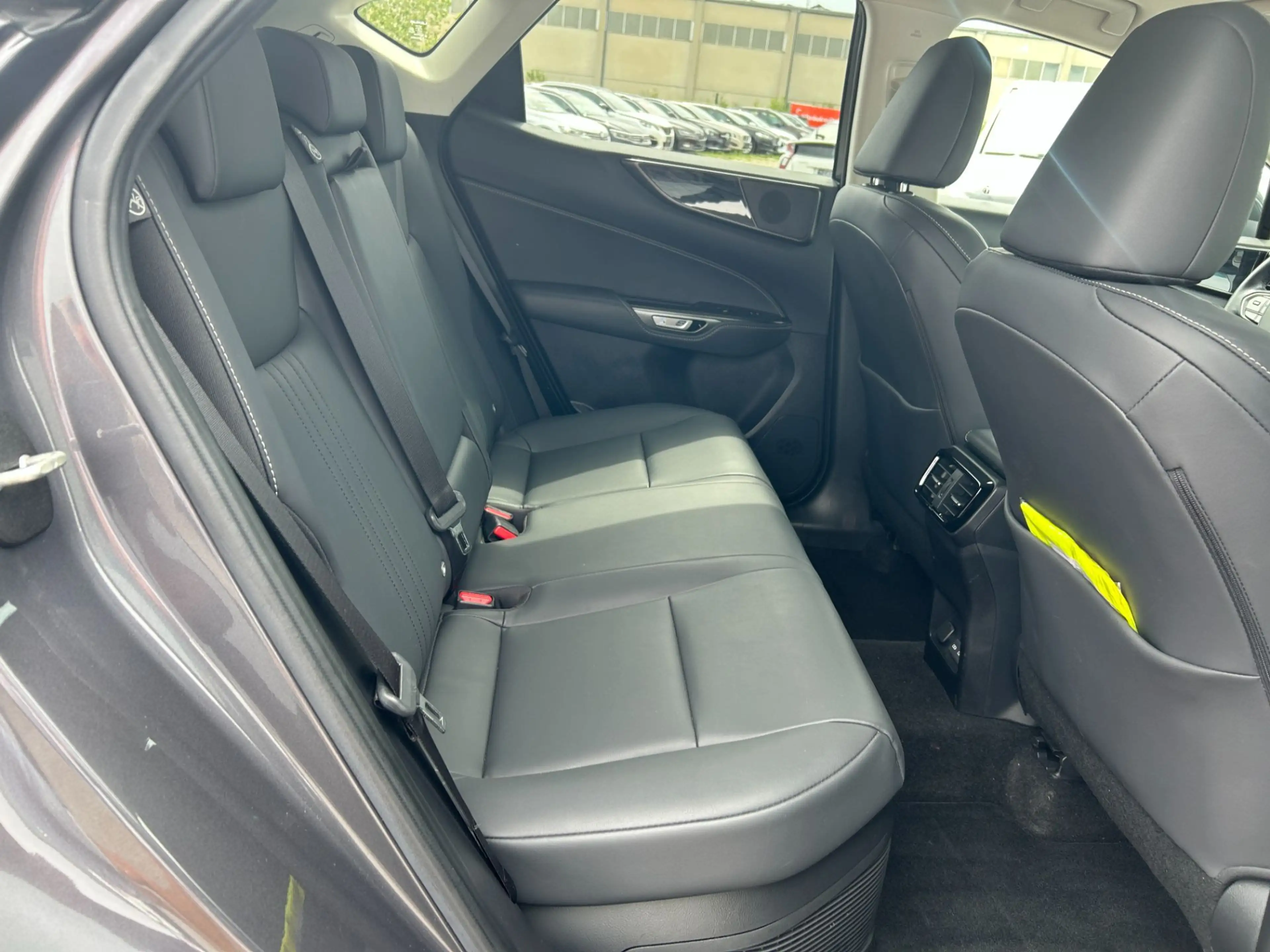 Lexus NX 350h Business Line Aut. — photo 11