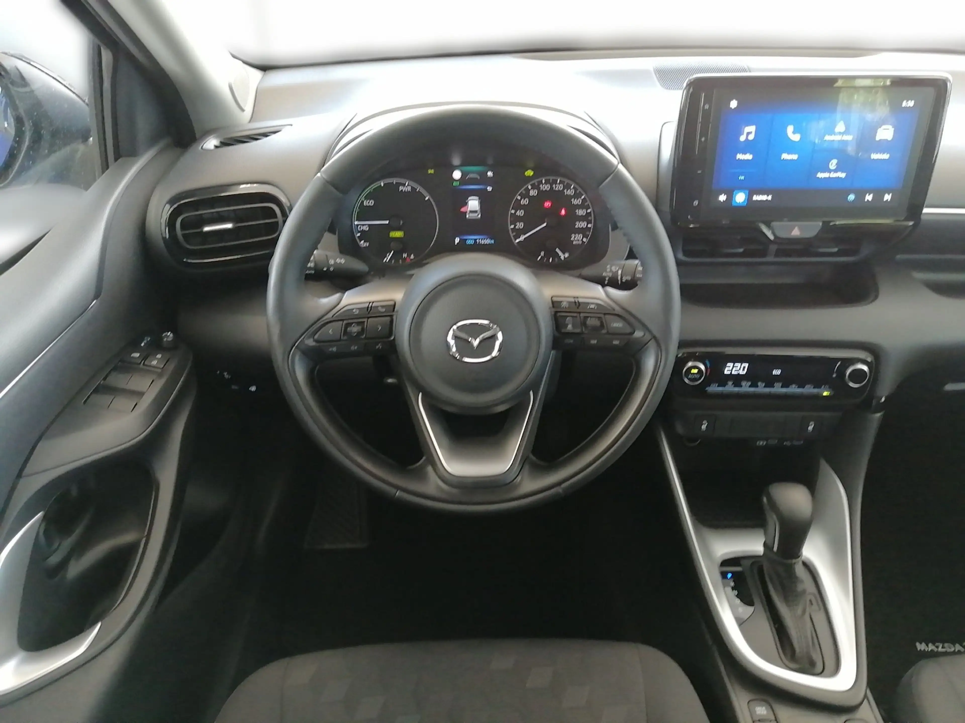 Mazda 2 Hybrid Exclusive-Line — photo 9