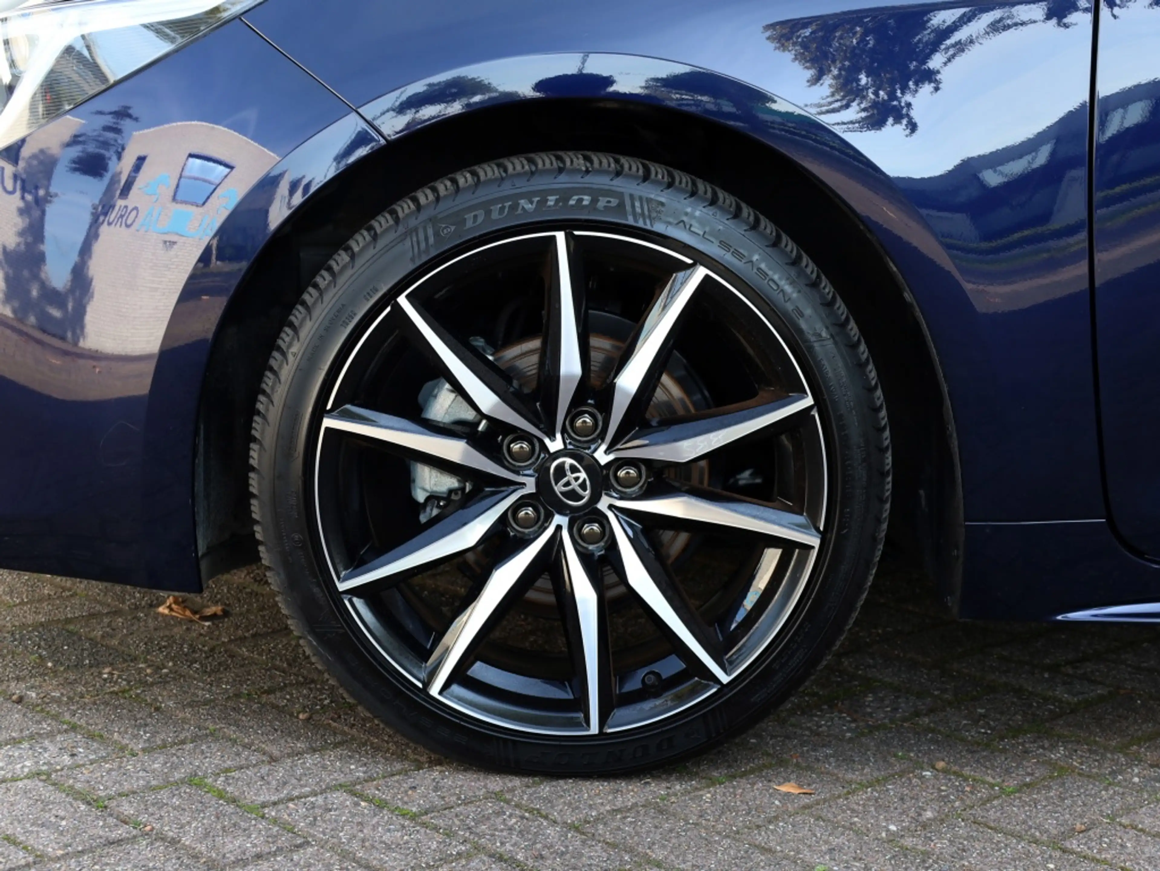 Toyota Corolla Touring Sports Hybrid 140 GR Sport — photo 8