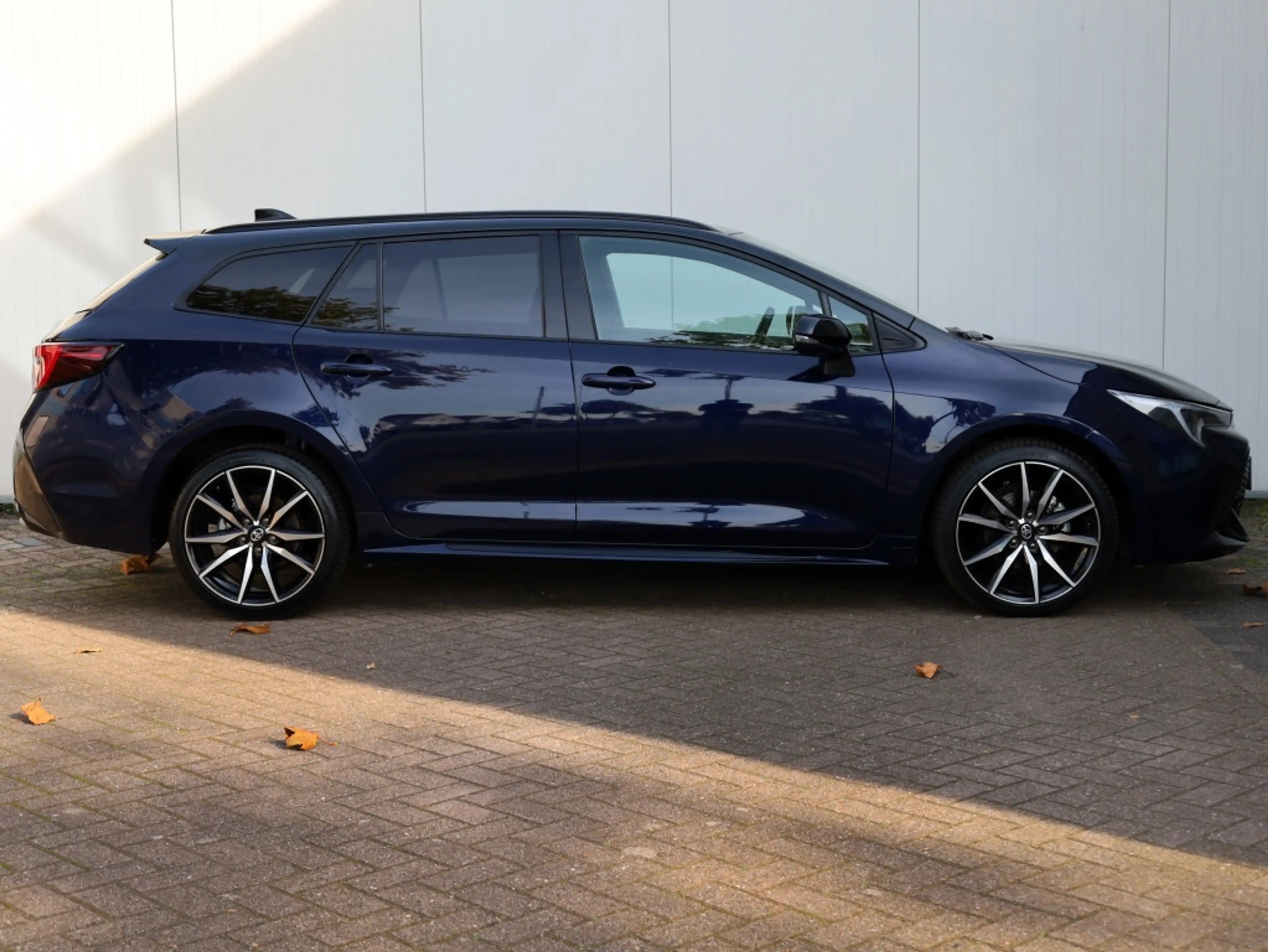 Toyota Corolla Touring Sports Hybrid 140 GR Sport — photo 6