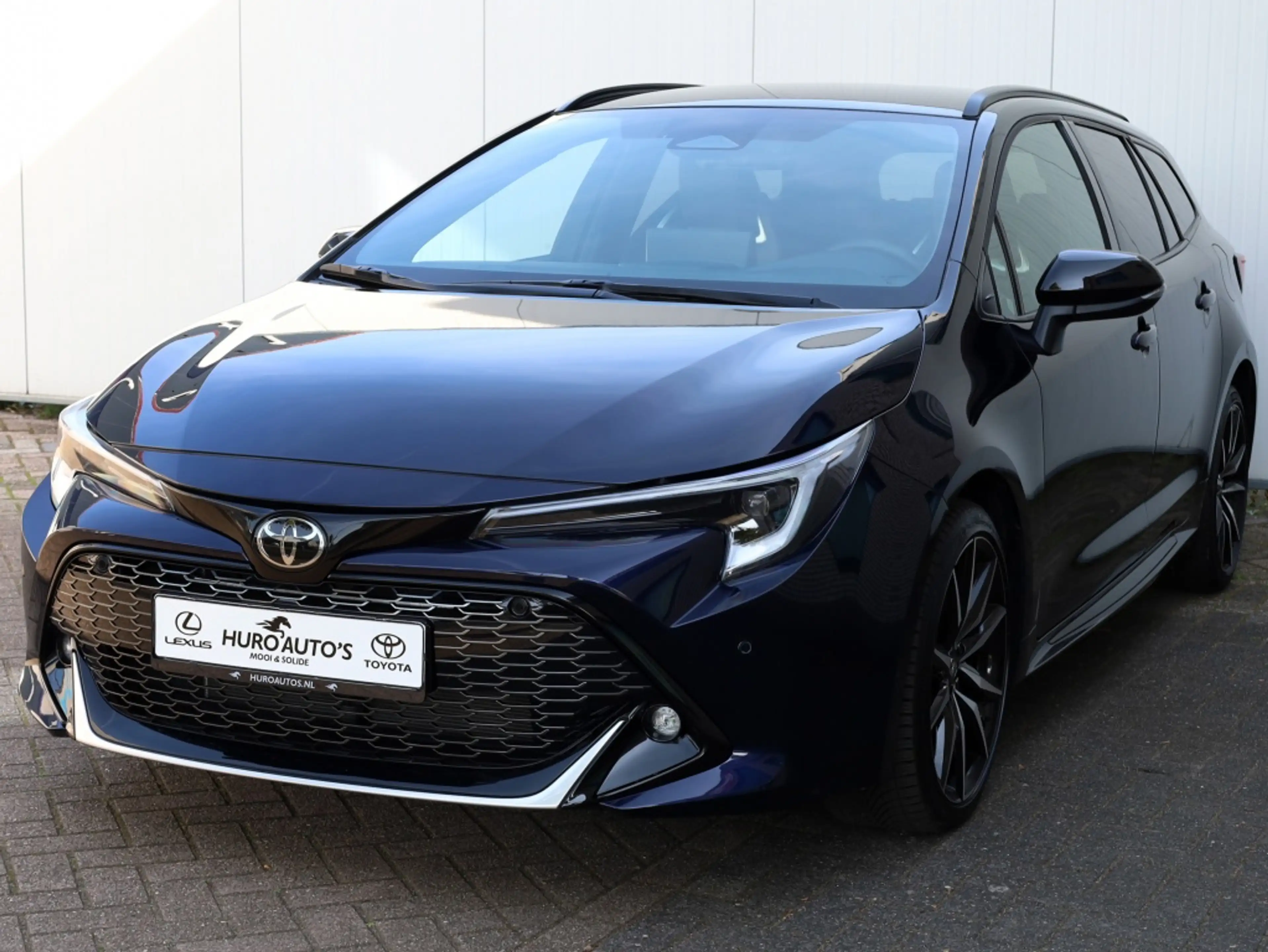 Toyota Corolla Touring Sports Hybrid 140 GR Sport — photo 32