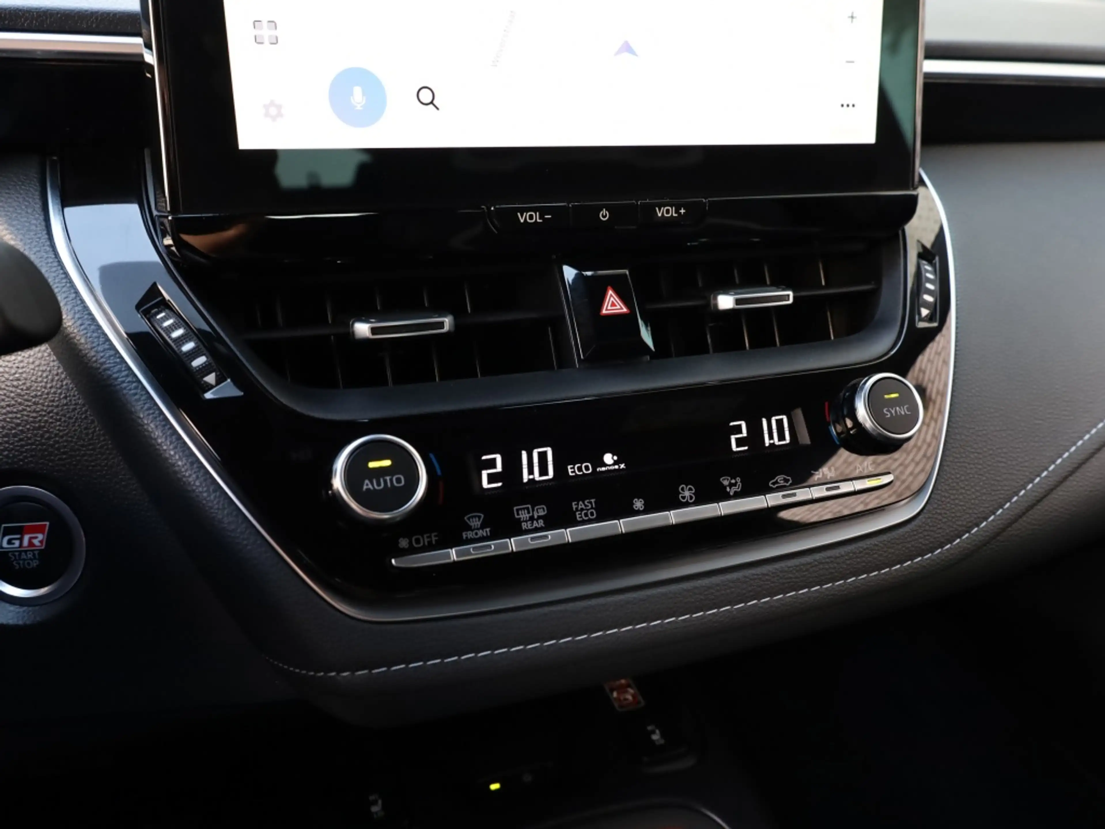 Toyota Corolla Touring Sports Hybrid 140 GR Sport — photo 23