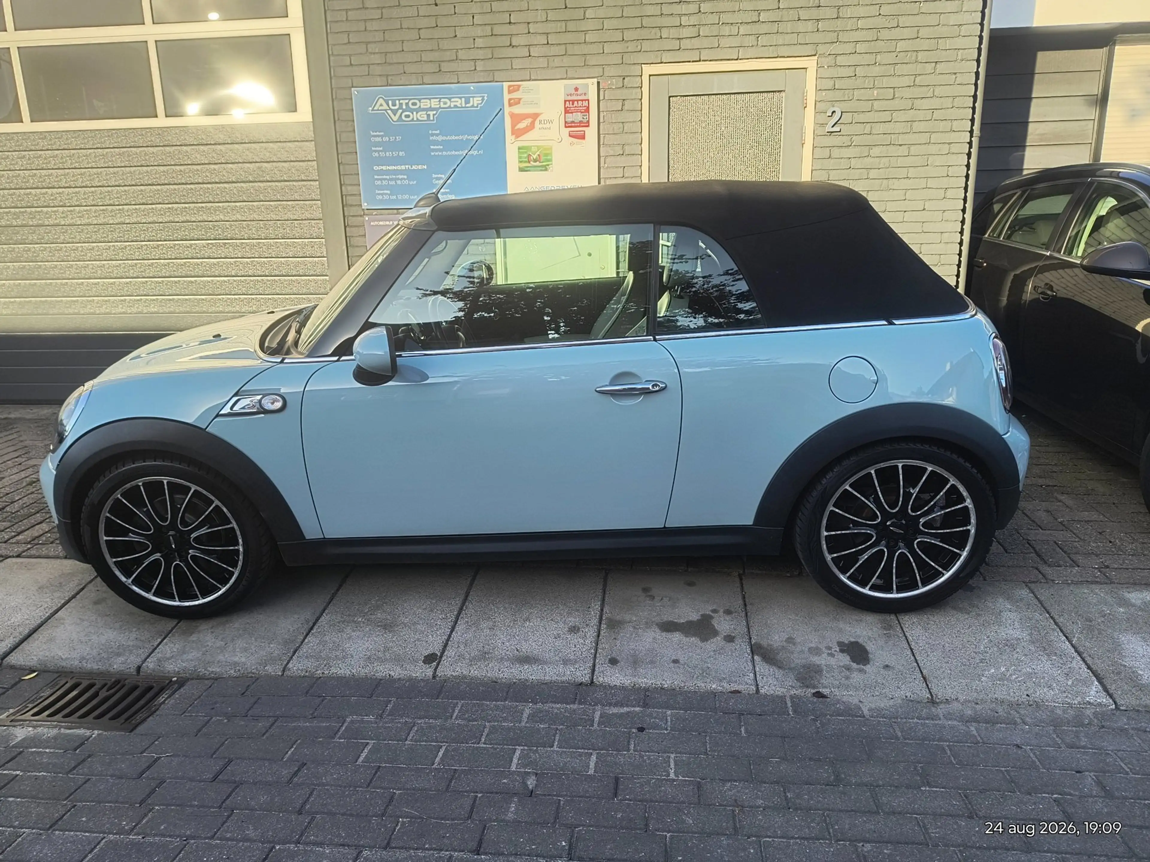 MINI Cooper S Cabrio 1.6 Chili Cabrio Automaat Grote beurt APK — photo 3