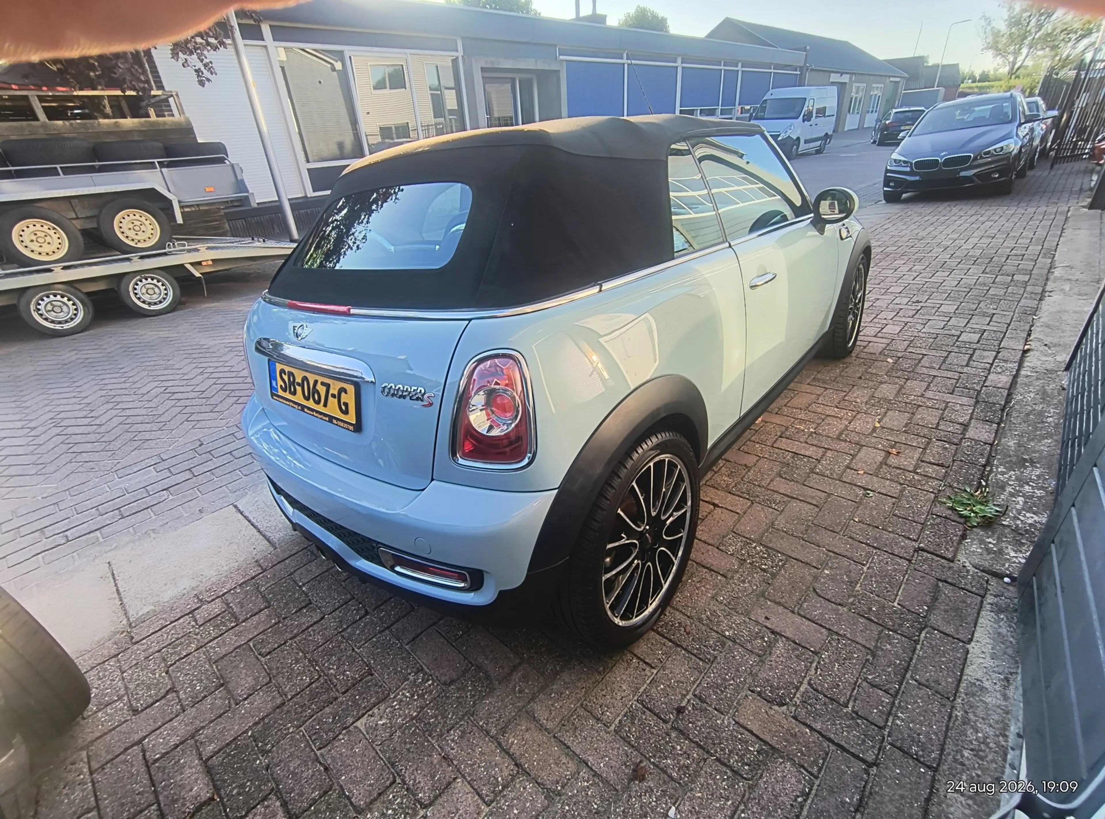 MINI Cooper S Cabrio 1.6 Chili Cabrio Automaat Grote beurt APK — photo 6