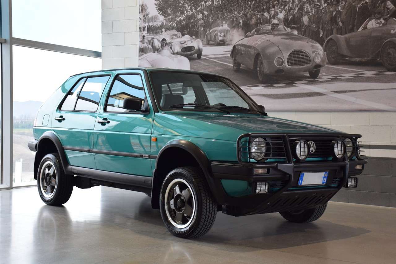 Volkswagen Golf Country