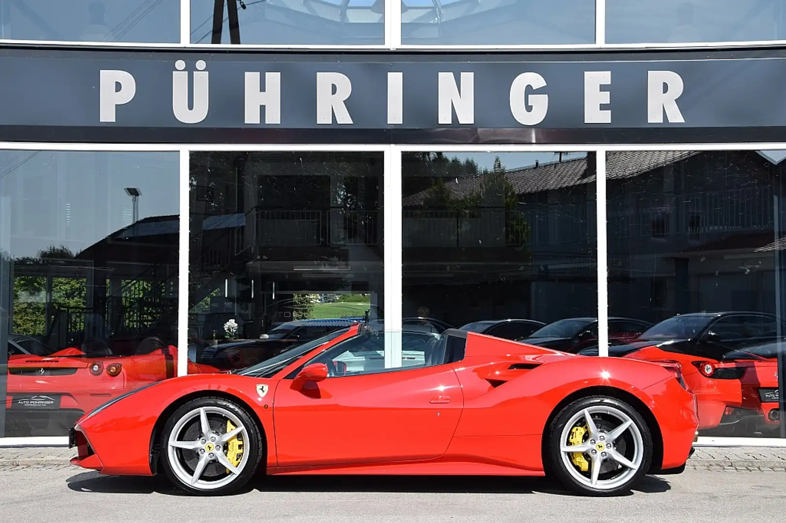 Ferrari 488 Spider *2.Hand* crvena - 1