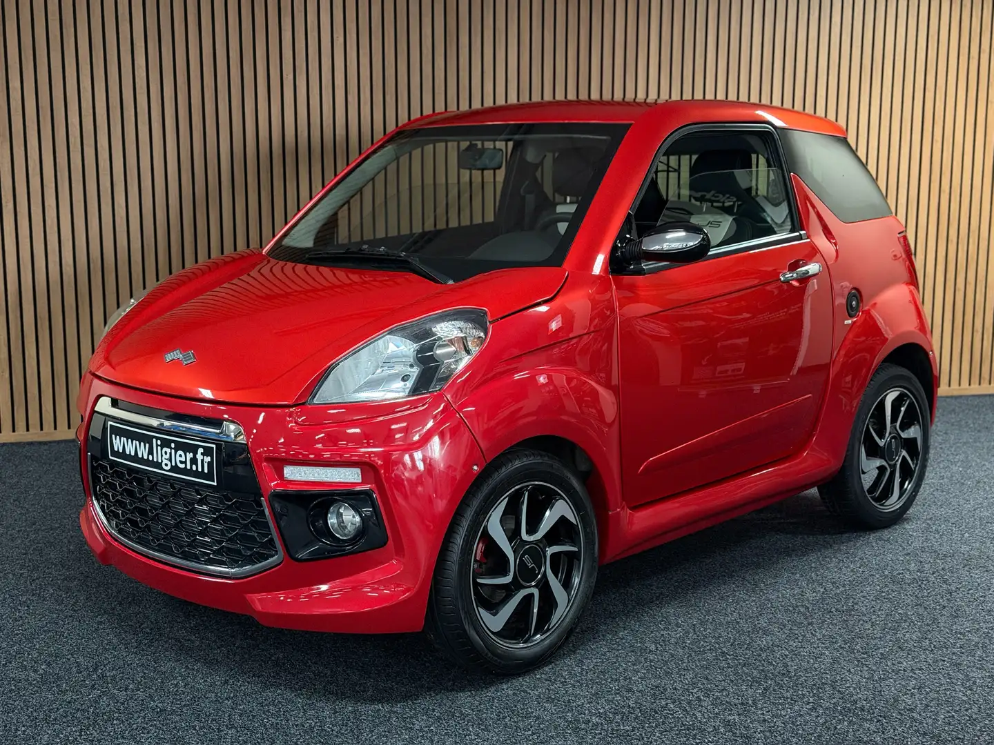 Ligier JS 50 JS50 Élégance | leiser DCI Motor | 45 km/h - 2