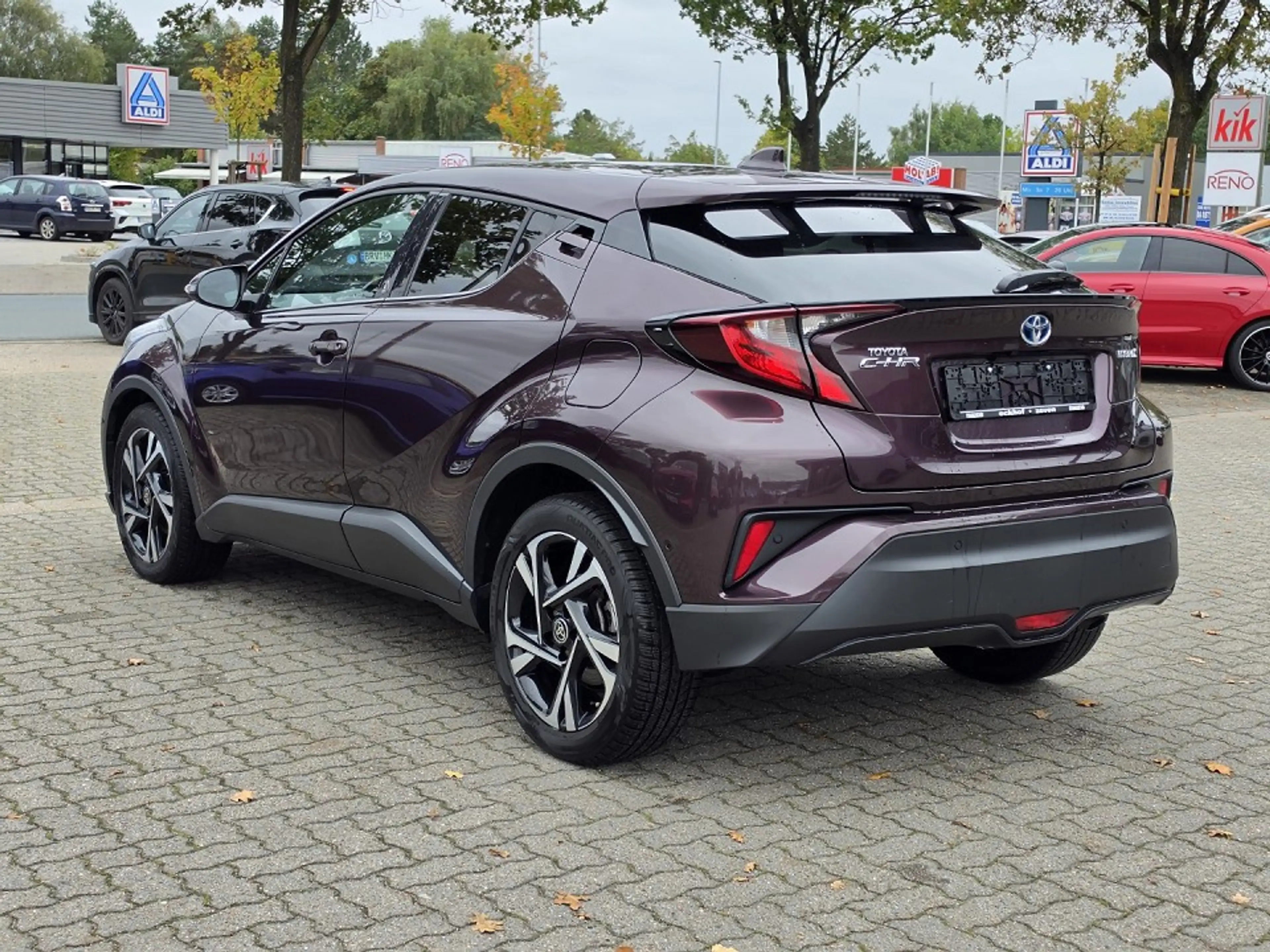 Toyota C-HR 1.8 Hybrid (122 PS) Team D — photo 2