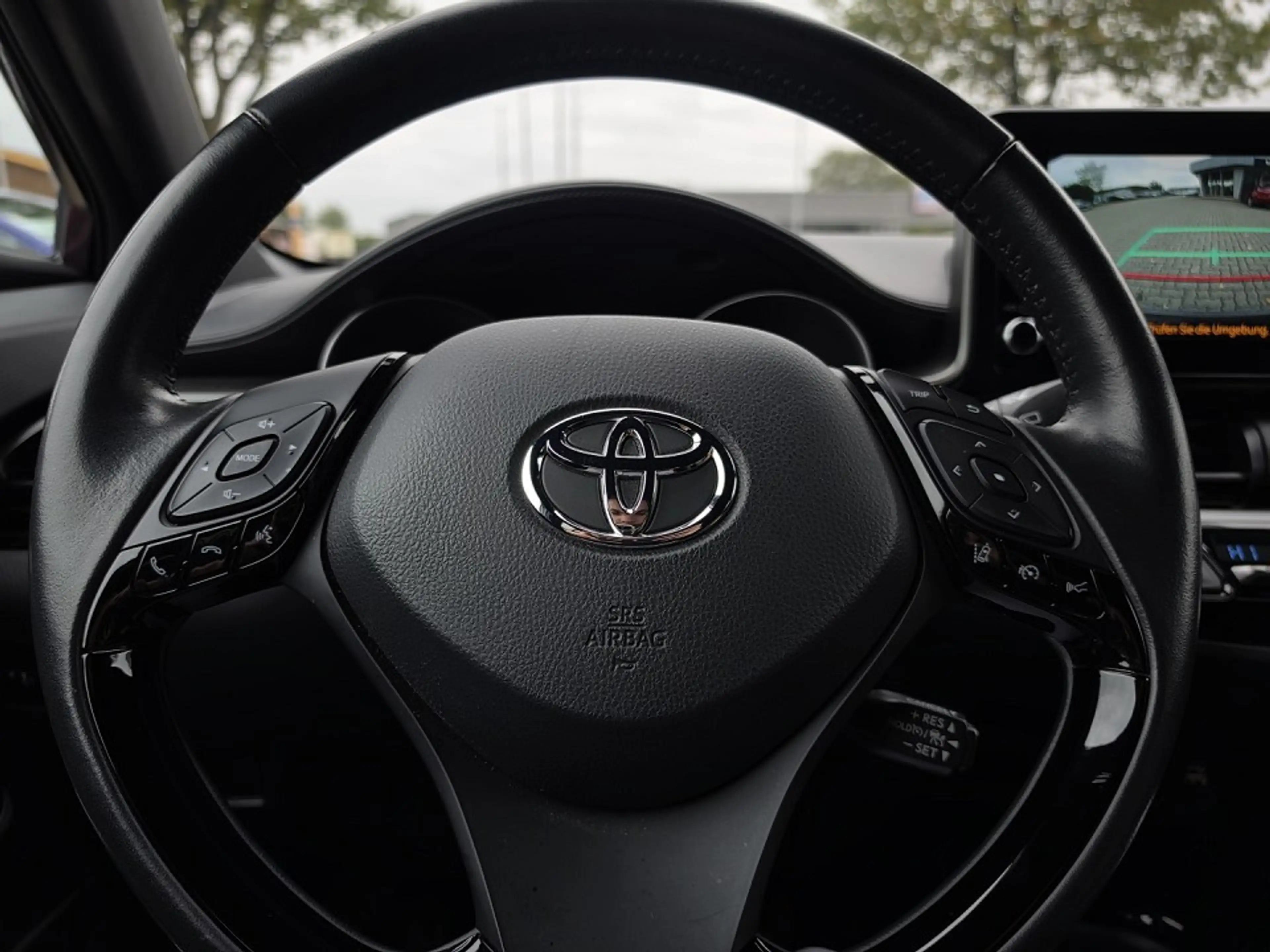 Toyota C-HR 1.8 Hybrid (122 PS) Team D — photo 6