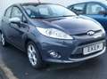 Ford Fiesta Titanium 1.4  4-türig / Gepflegt Gris - thumbnail 3