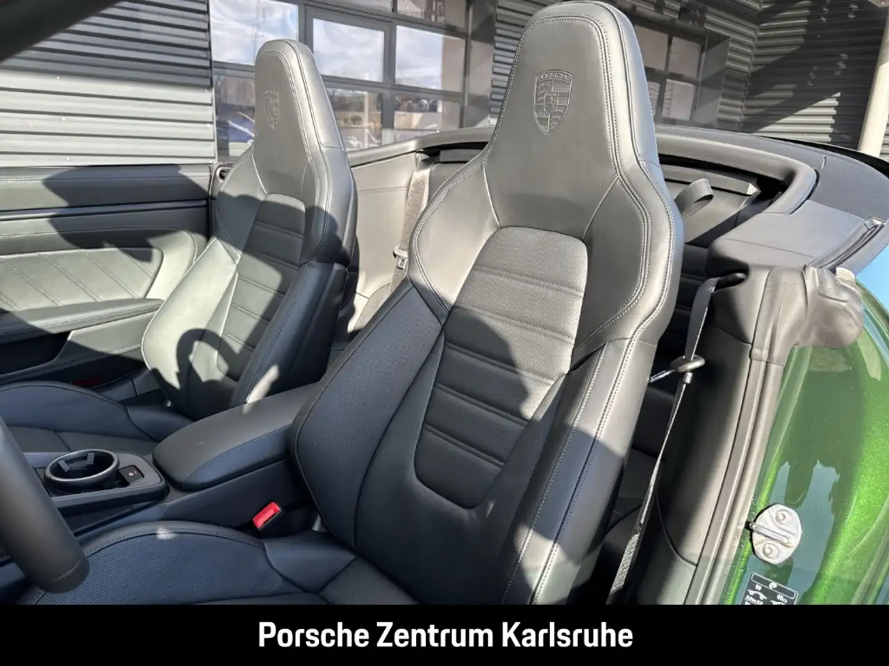 Porsche 992 911 Carrera 4 GTS Cabrio Clubleder InnoDrive 8