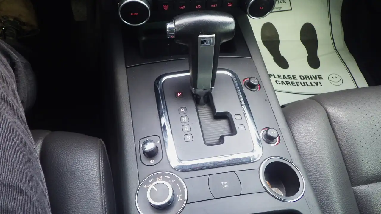 Volkswagen Touareg снимка Volkswagen Touareg