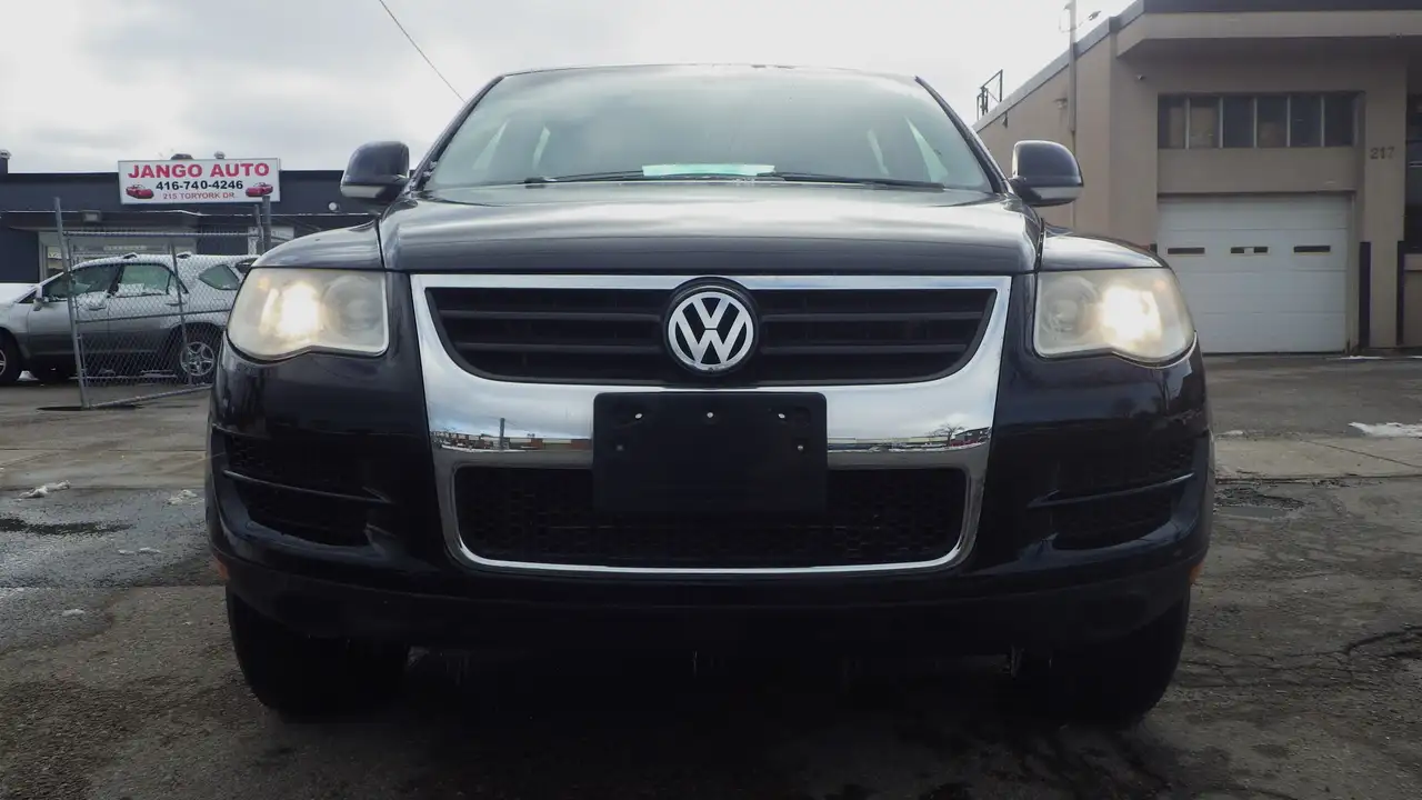 Volkswagen Touareg снимка Volkswagen Touareg