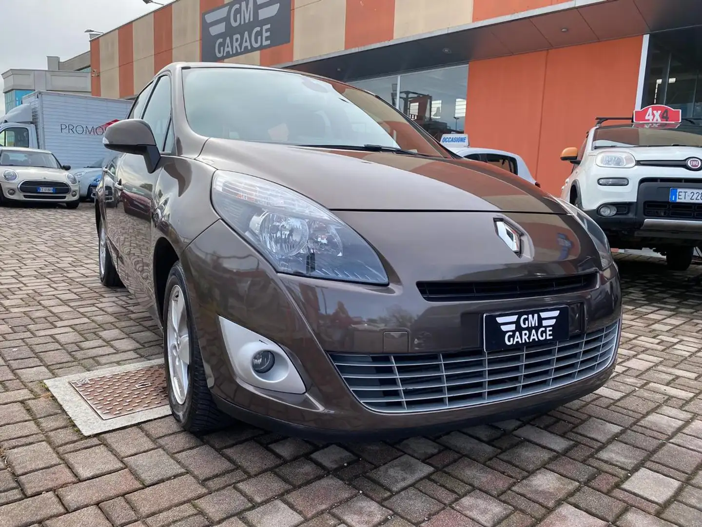 Renault Scenic 1.4 16V TCE Dynamique Bronzo - 2