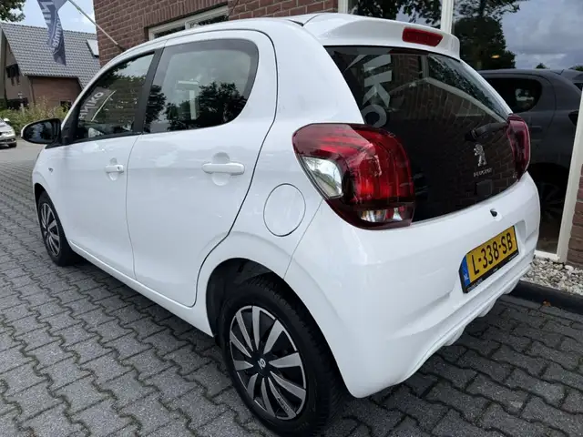 Peugeot 108 view 12