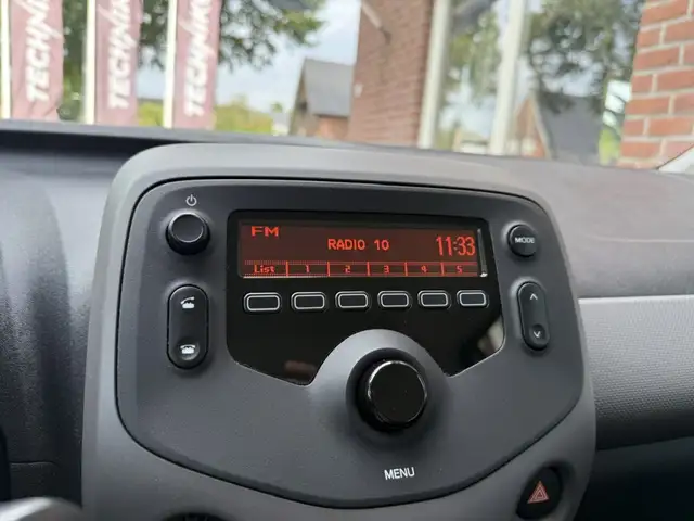Peugeot 108 view 20