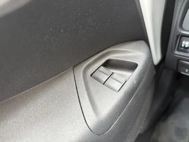 Peugeot 108 view 24