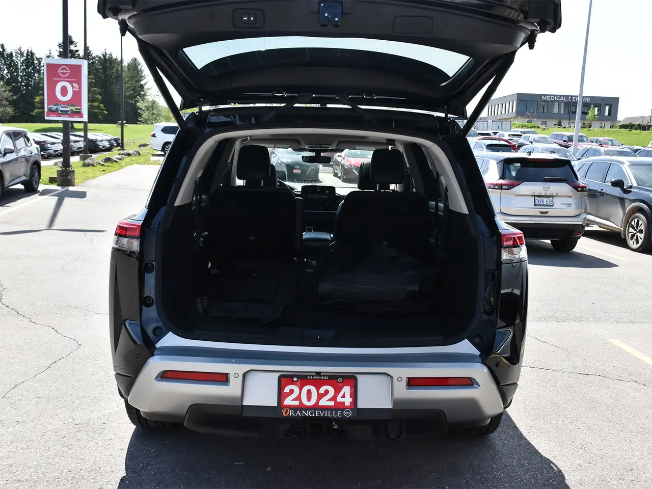Nissan Pathfinder снимка Nissan Pathfinder