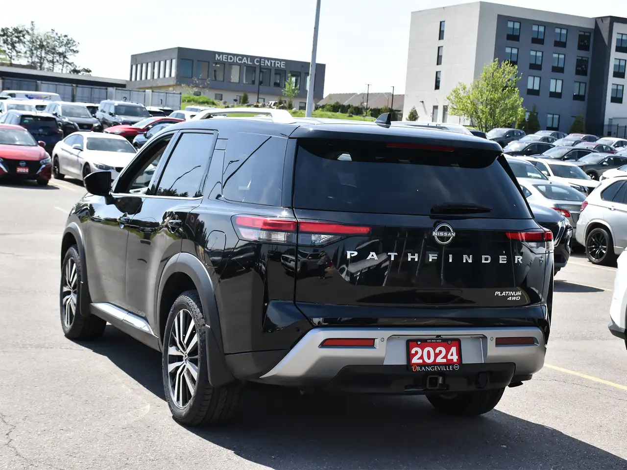 Nissan Pathfinder снимка Nissan Pathfinder