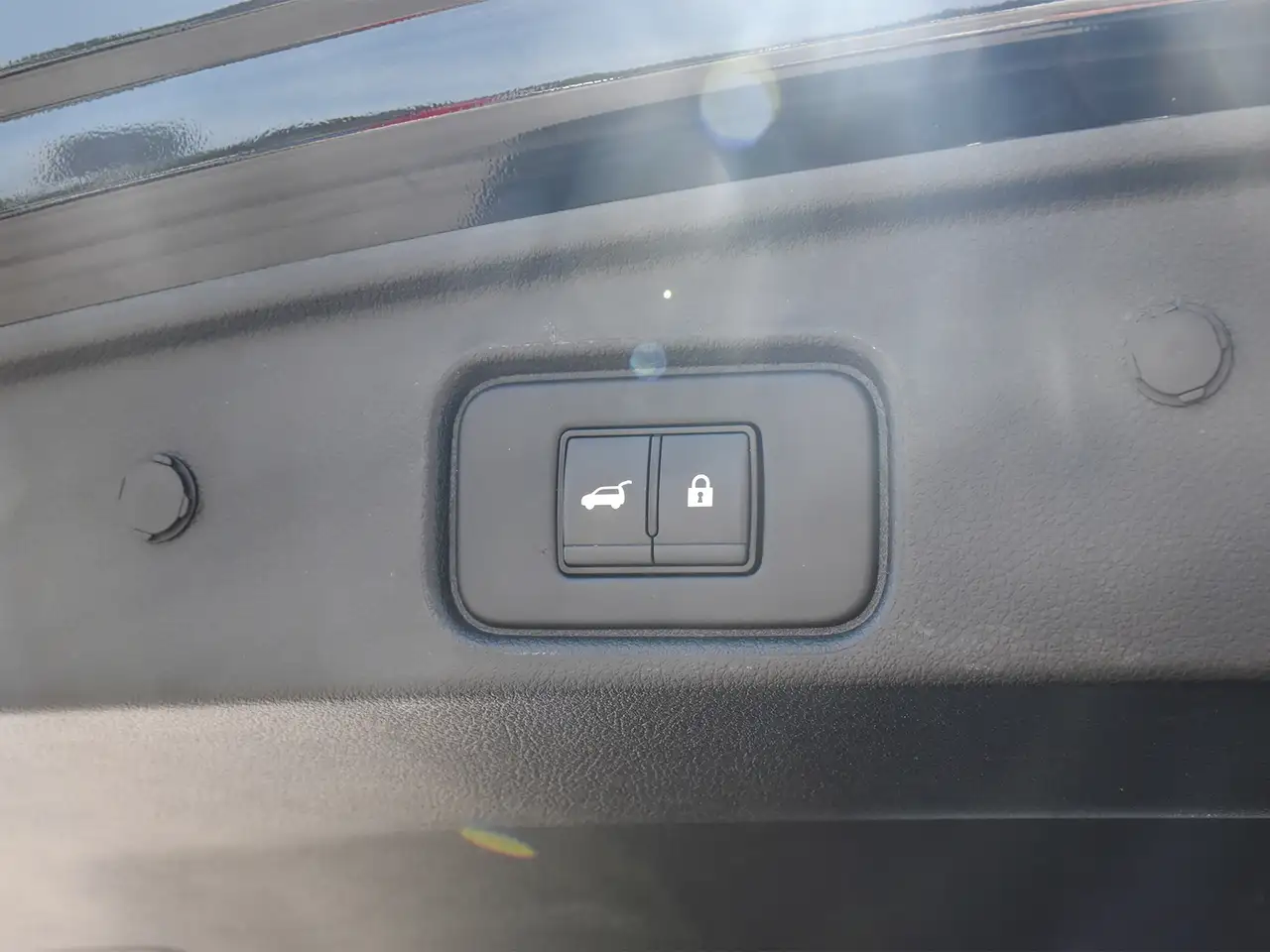 Nissan Pathfinder снимка Nissan Pathfinder