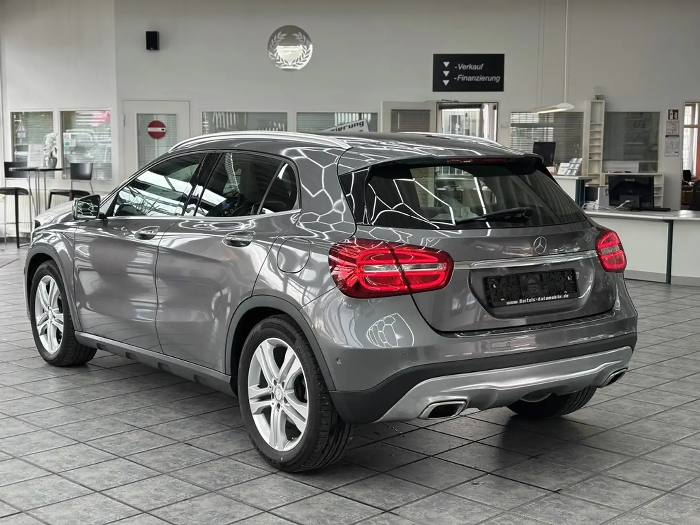 Mercedes-Benz GLA 200 Kamera, Leder, Klimaaut., Sitzheizung Grigio - 2