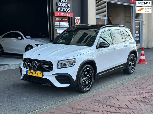 Mercedes-Benz GLB 250 4MATIC Premium Plus Mem Burm Carplay Pano
