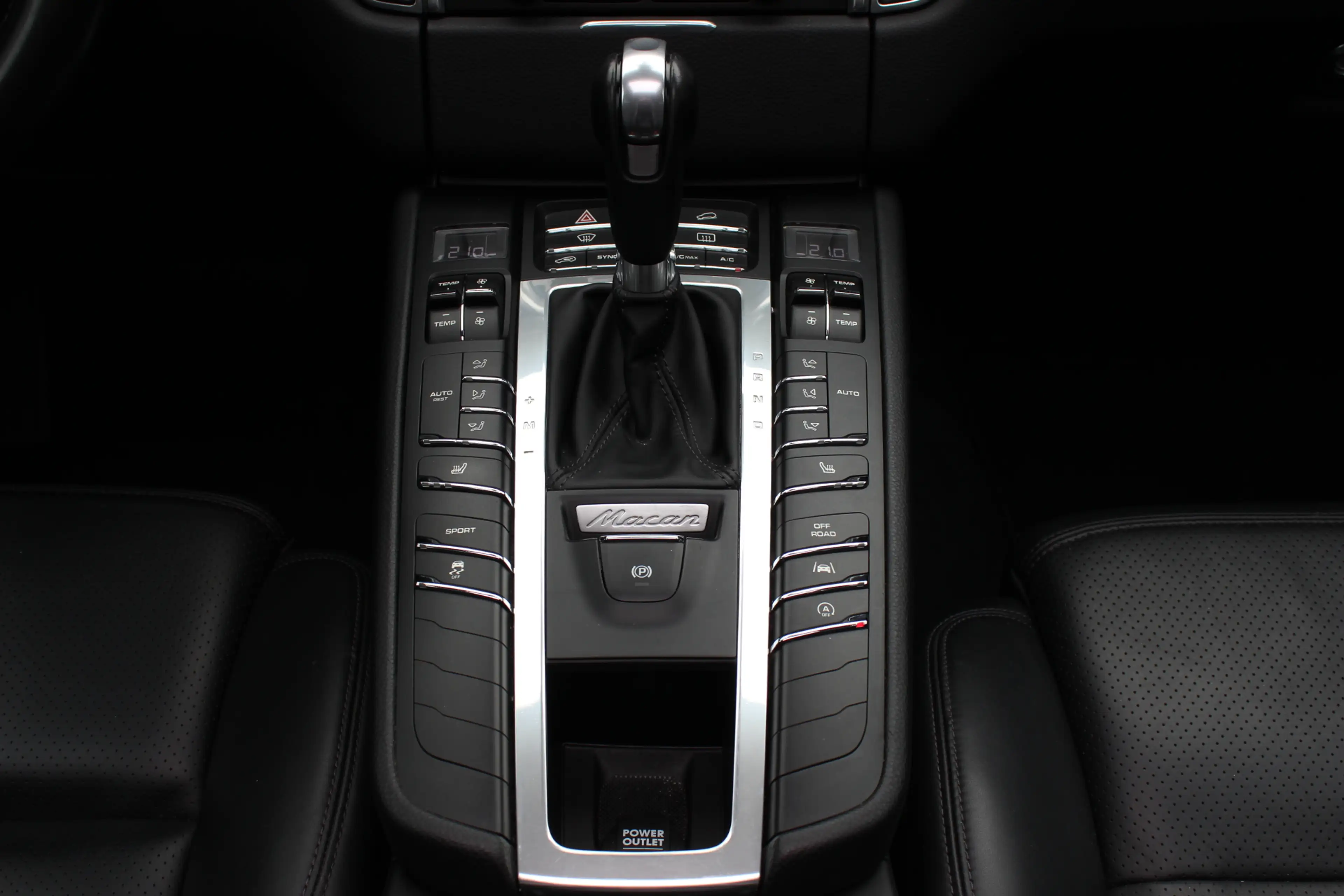 Porsche Macan 3.0 D S / Panoramadak / Adaptieve Stoelen / Parkee — photo 25