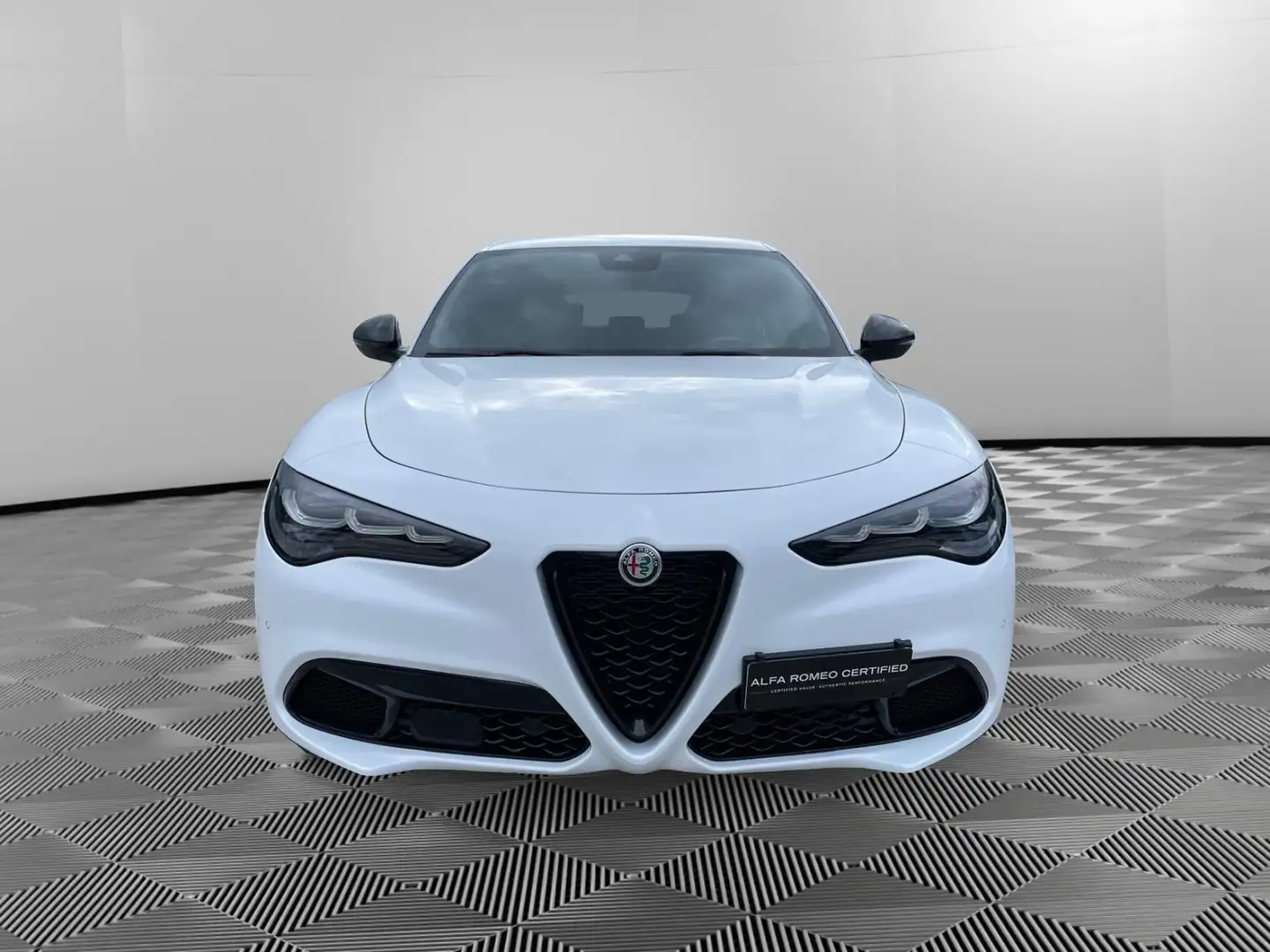 Alfa Romeo Stelvio 2.2 Turbodiesel 210 CV AT8 Q4 Veloce Bianco - 2