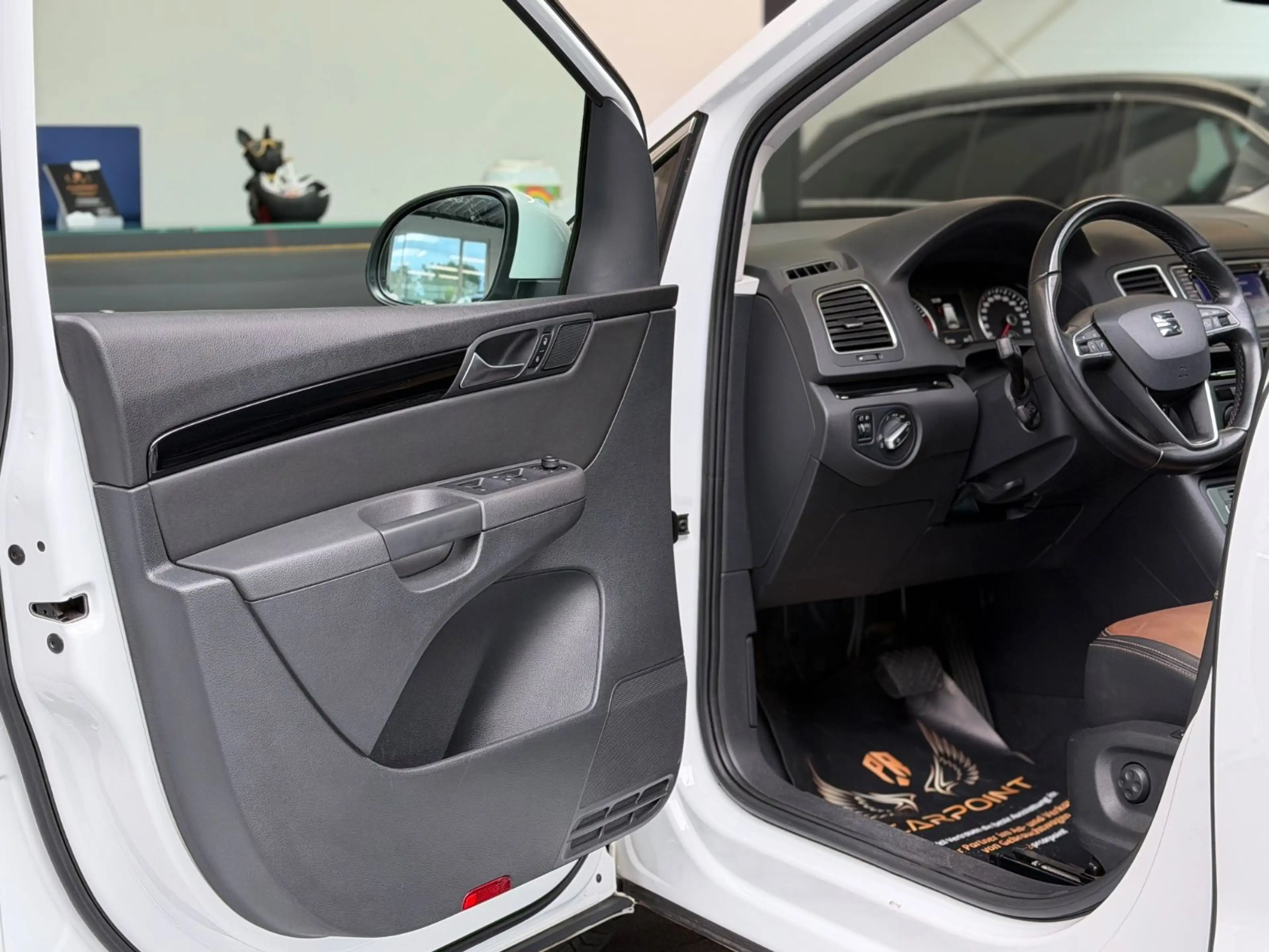 SEAT Alhambra Style 1,4 TSI Pano/Leder/AHK/CAM — photo 11