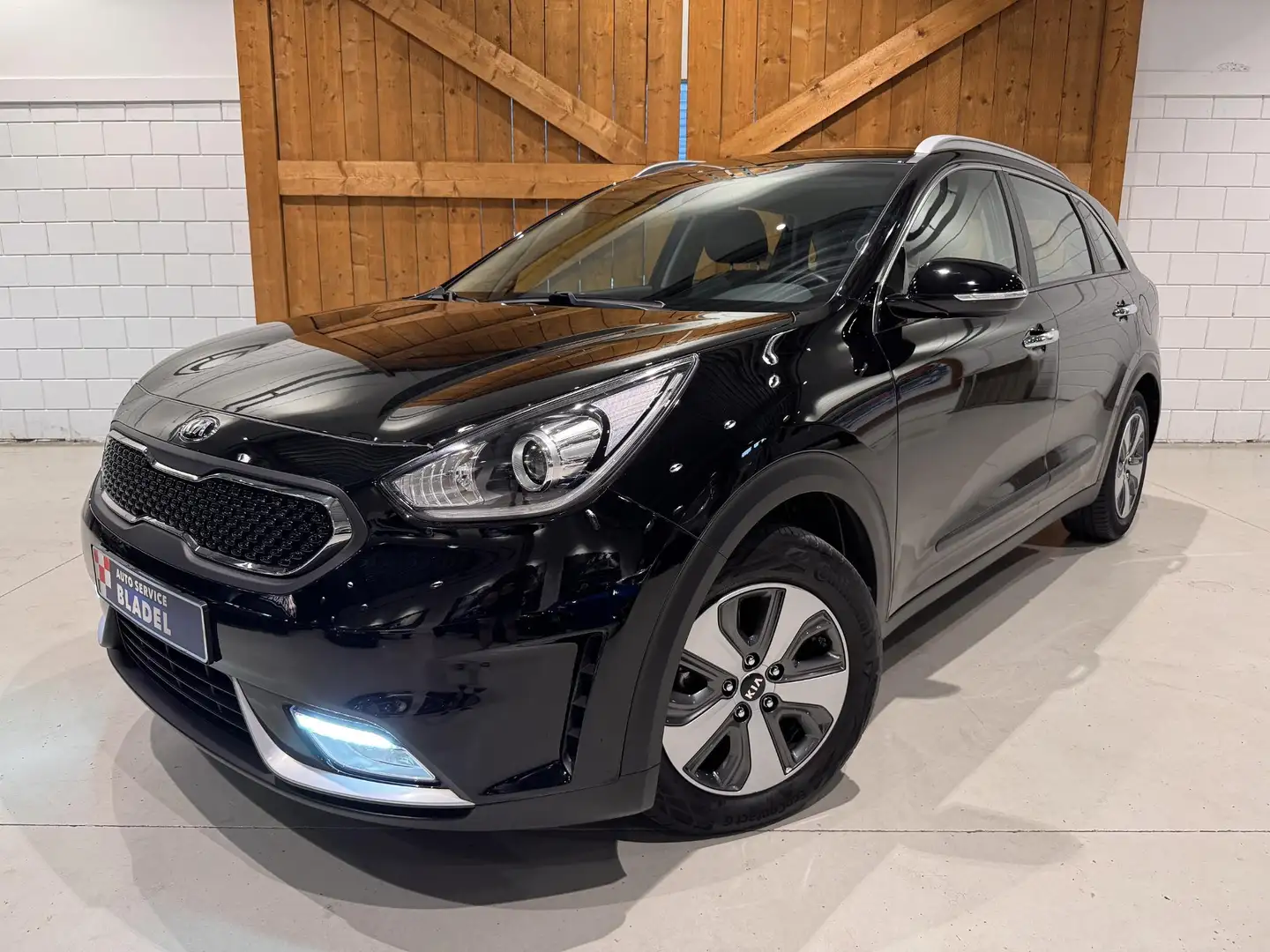 Kia Niro 1.6 GDi Hybrid Clima/Apple carplay/Camera Schwarz - 1