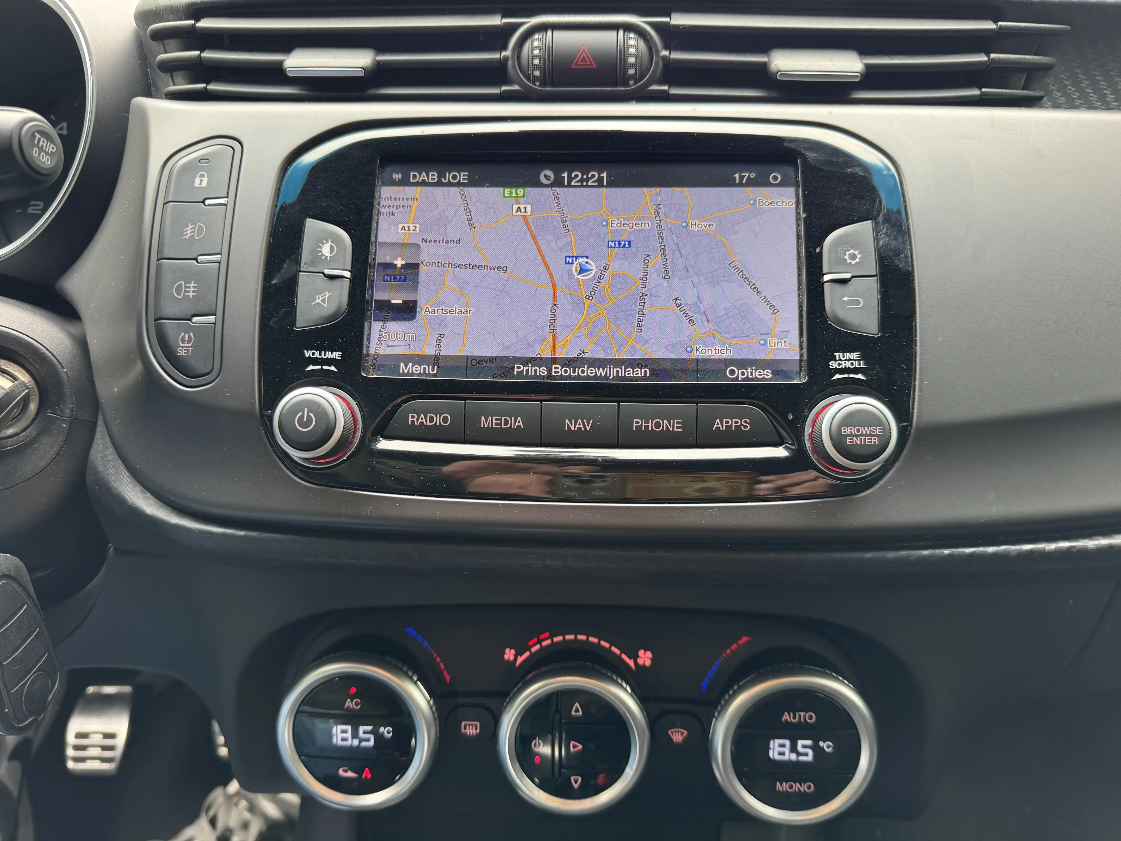 Alfa Romeo Giulietta 1.4 TB 16V Sport — photo 13