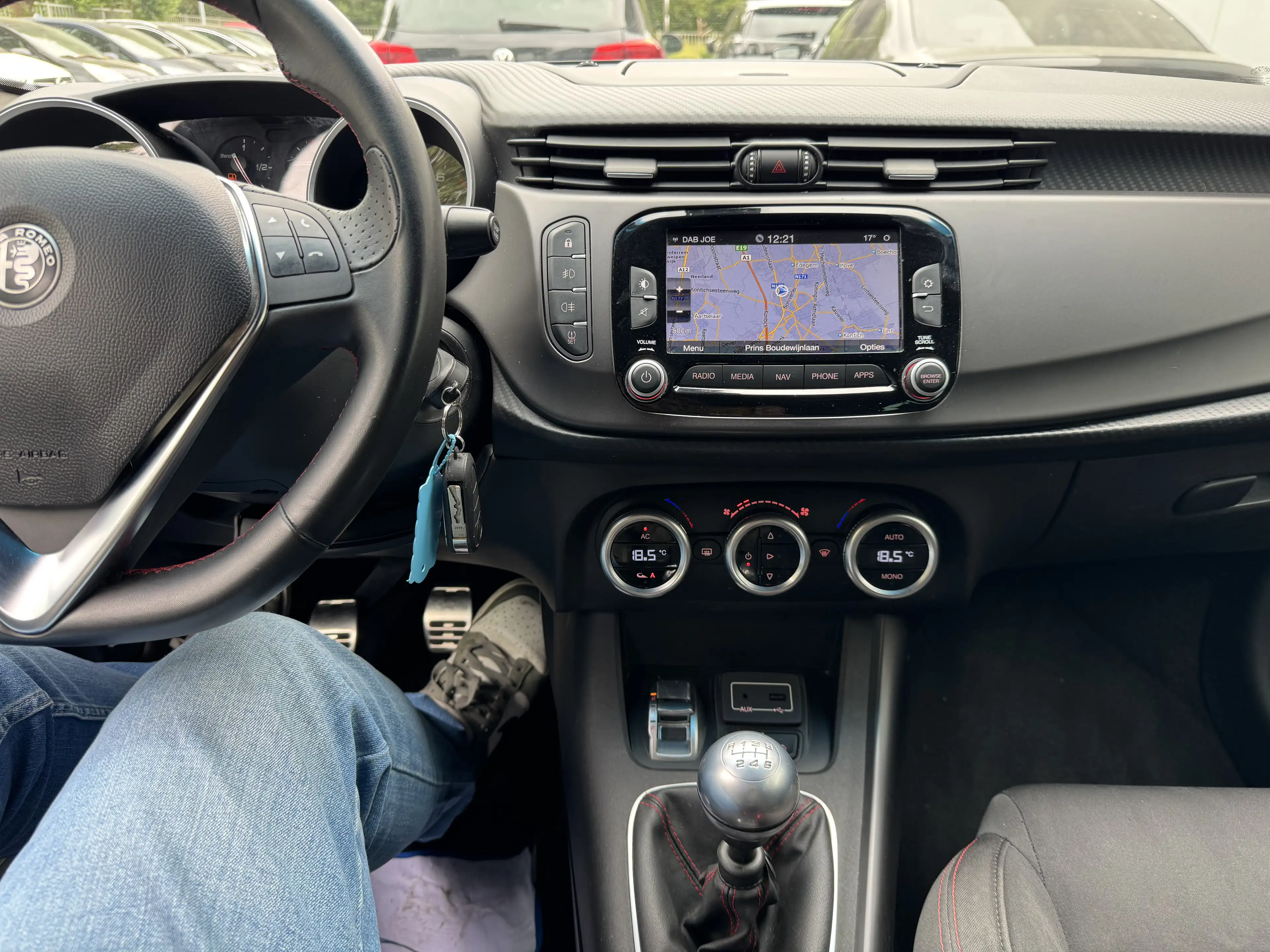 Alfa Romeo Giulietta 1.4 TB 16V Sport — photo 12
