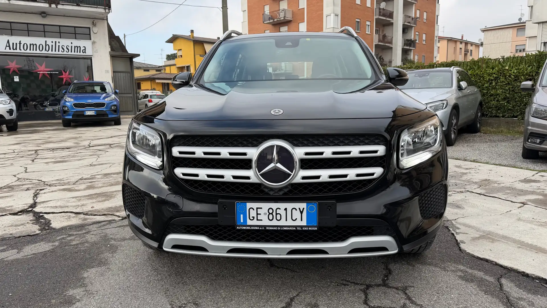 Mercedes-Benz GLB 180 d Business auto Nero - 2