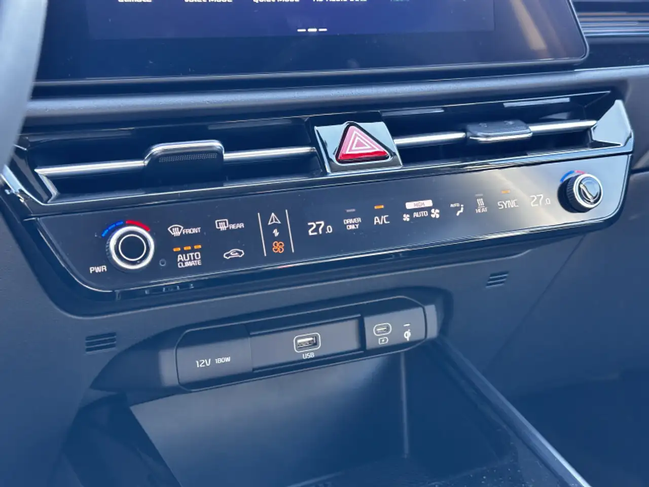Kia Niro снимка Kia Niro
