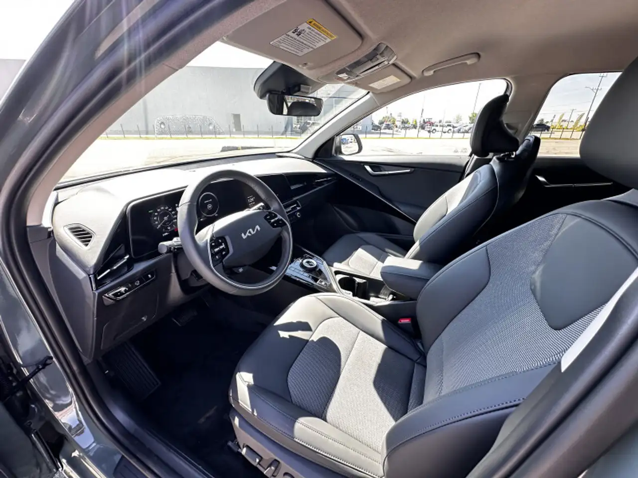 Kia Niro снимка Kia Niro