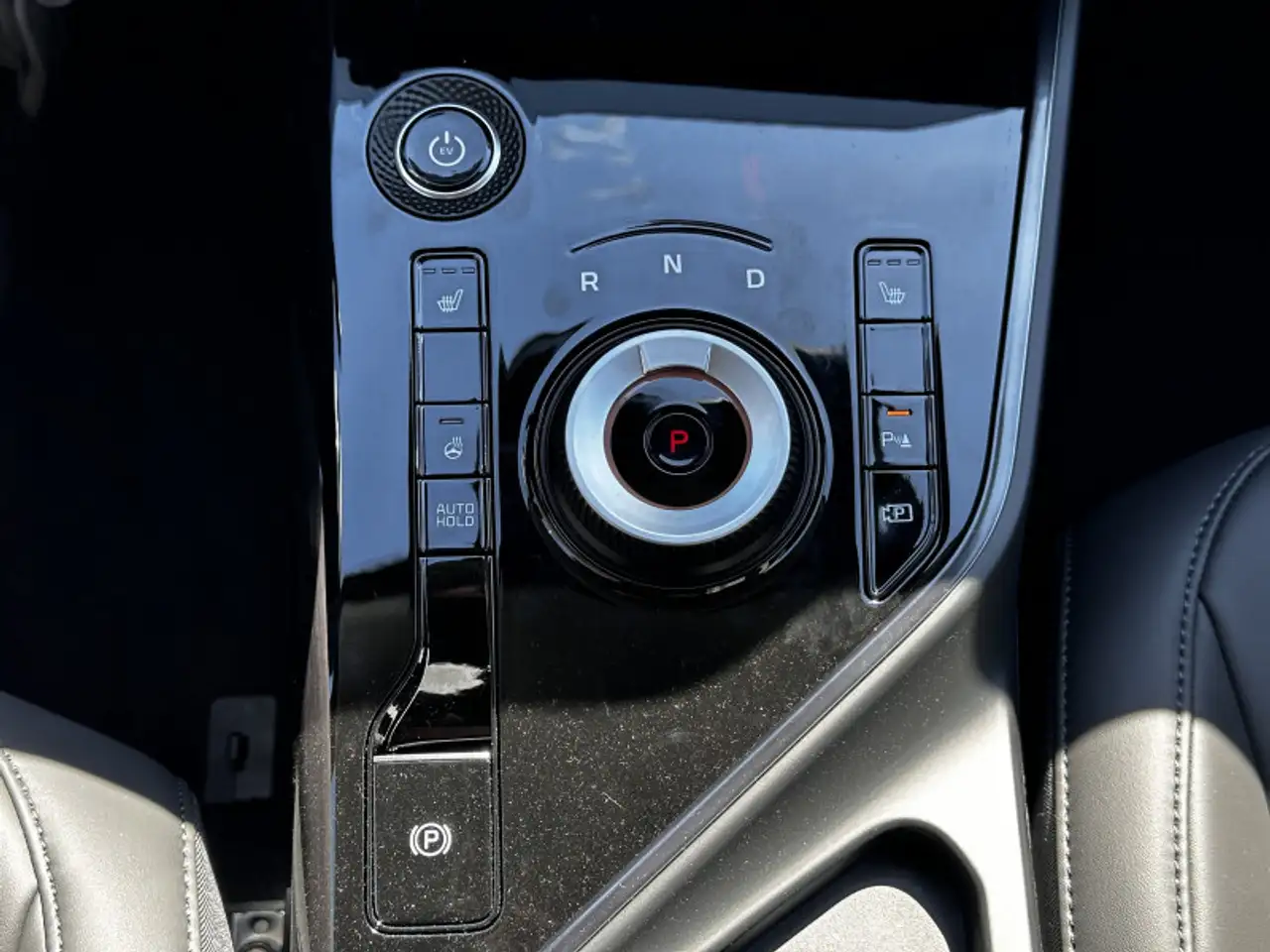 Kia Niro снимка Kia Niro