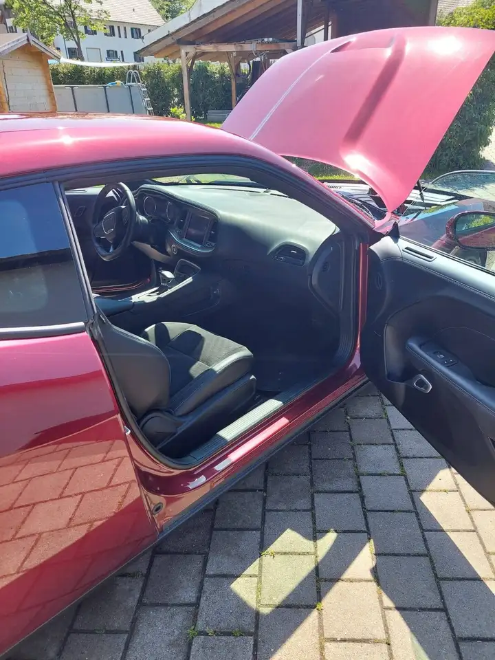 Dodge Challenger 2023 — фото 10