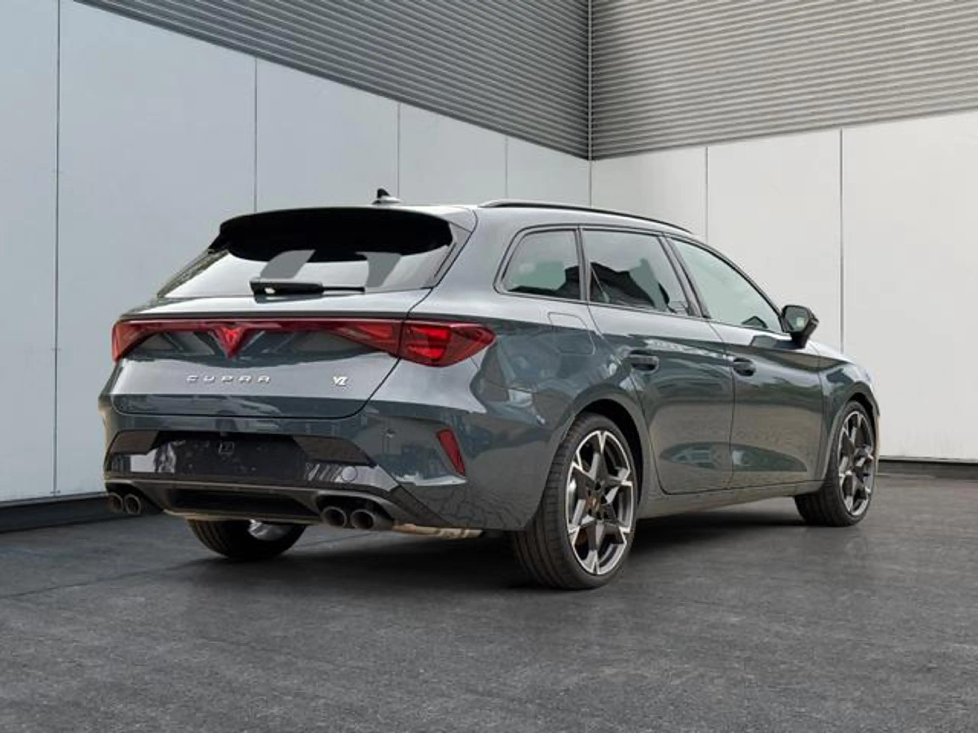 CUPRA Leon Sportstourer VZ 4x4 ST AHK+NAVI+eHK+KAME... — photo 3