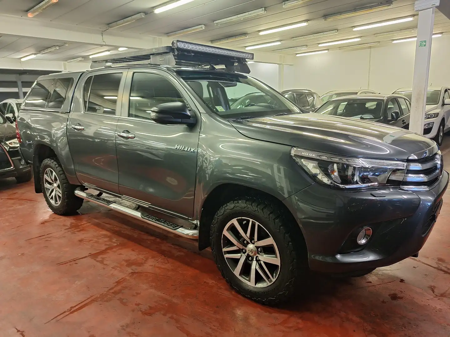 Toyota Hilux 2.4 D-4D 4WD- Véhicule Belge Szürke - 2