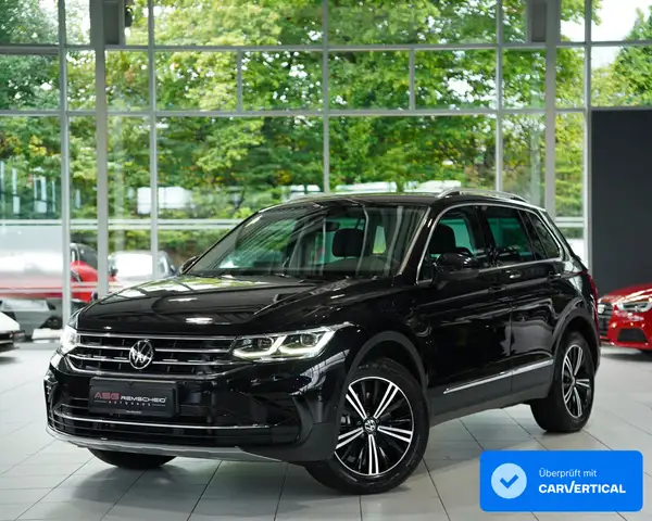 Volkswagen Tiguan main image