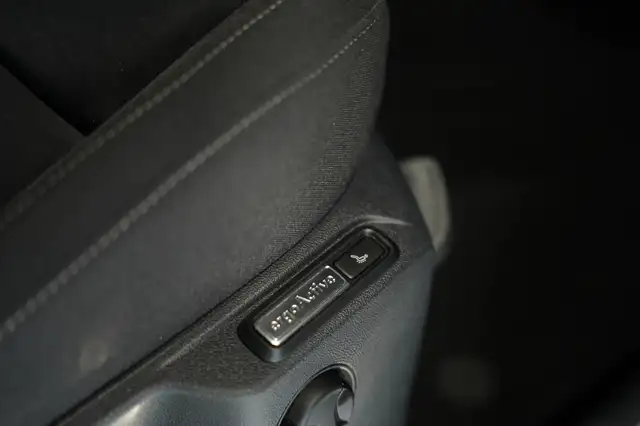 Volkswagen Tiguan view 14